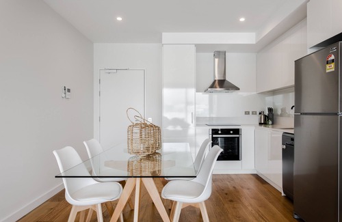 Adelaide Central Business District Apartment | The East End Apartments by Urban Rest