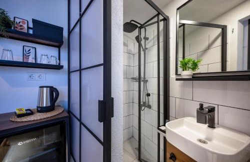 Kaleici Hotel | The Easy Rooms Verandah