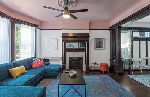West Side Apartment | The ED, Luxury 3Bed close to NY ; Parking Avail