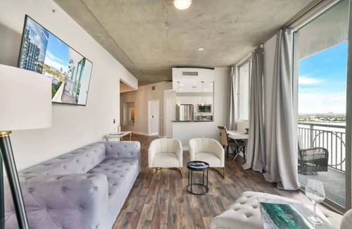 West Palm Beach Apartment | The Edge - Modern High-Rise Living with Wraparound Balcony