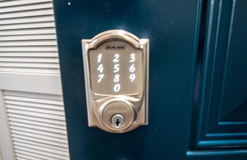 Brightwood Park Apartment | The Elise :Home Away From Home