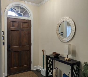 Huntcliff House | The Elizabeth
