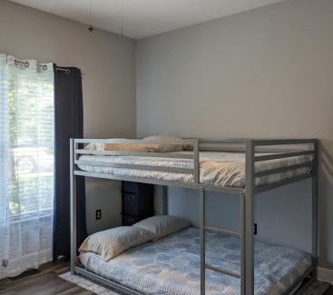 Huntcliff House | The Elizabeth