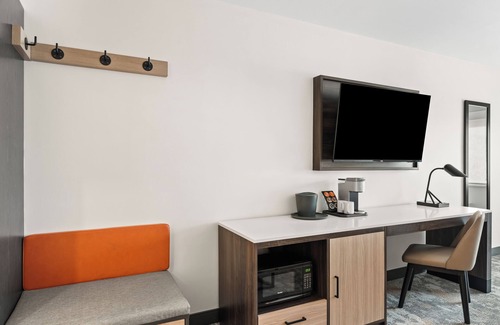 Williams Hotel | The Ellsworth Hotel, an Ascend Collection Hotel
