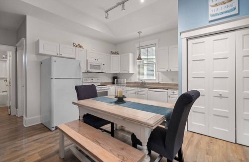 Cherry Valley House | The Elm - 36 Hollow S