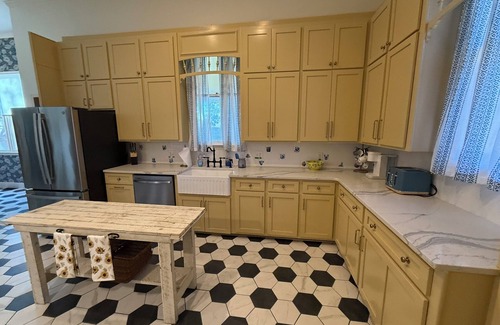 Opelika House | The Elms House-1875 Victorian. This home is in the heart of historic district.