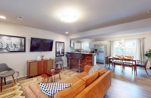 Downtown House | The Elton