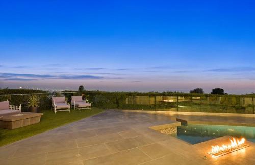 Hollywood Hills West Villa | The Elvis Villa by Stay Awhile Villas