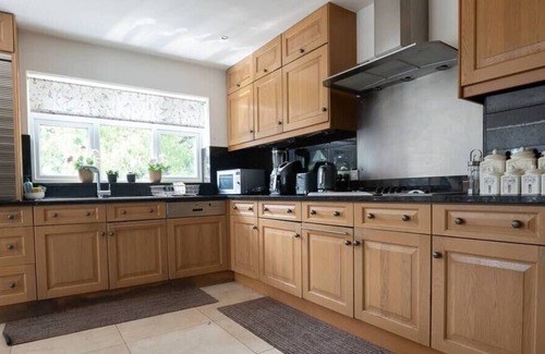 Hanger Hill House | The Embassy