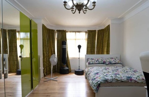 Hanger Hill House | The Embassy