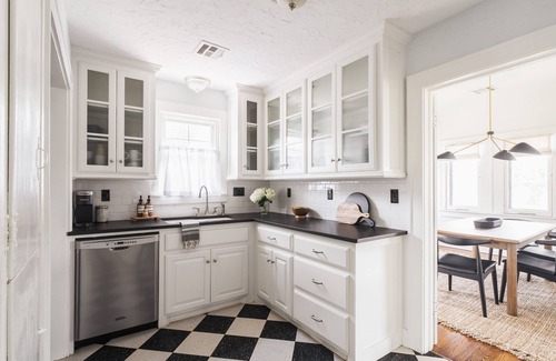 Central Oklahoma City Cottage | The Emerald V/Historic Gem Near OU Med, Downtown