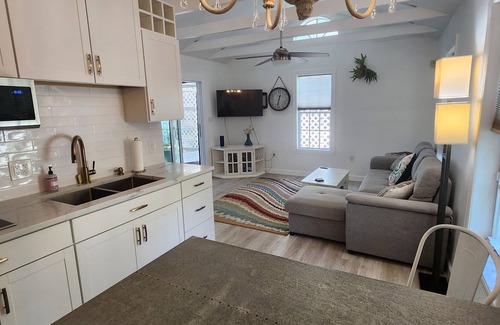 Bonita Springs House | The Enchanted Cottage; Imperial River Kayak Trail Oasis adjacent to Downtown Fun