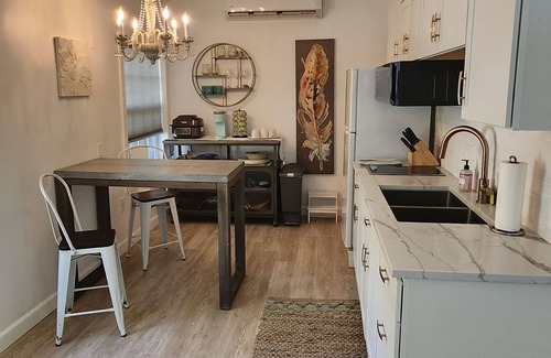 Bonita Springs House | The Enchanted Cottage; Imperial River Kayak Trail Oasis adjacent to Downtown Fun