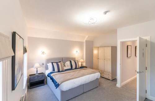 New Forest District House | The Enchanting Silver Birch Retreat, New Forest