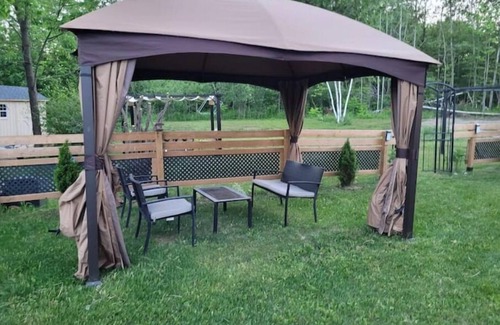 Port McNicoll Cabin | The Enlightenment - Glamping Room