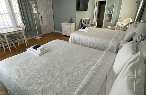 South Yarmouth Hotel | The Escape Inn