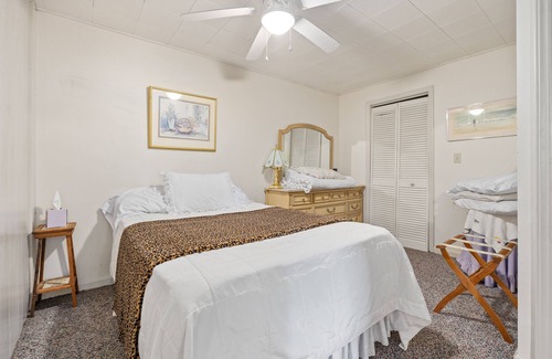 Saluda Other | The Escape on 10 secluded acres, sleeps 10
