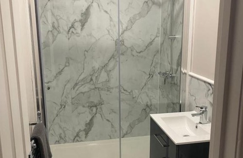 Gattonside Apartment | THE ESK - Modern 1 bedroom apartment in centre of Melrose.