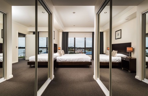 Lakes Entrance Hotel | The Esplanade Resort and Spa