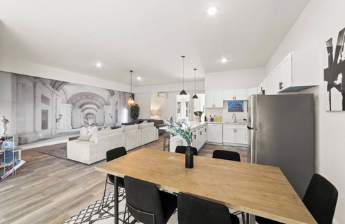 Mission Valley East House | The European Escape Penthouse
