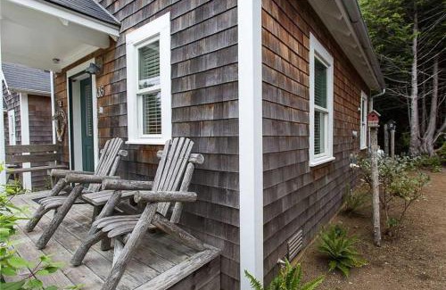 Seabrook House | The Evergreen Cabin by Seabrook Hospitality
