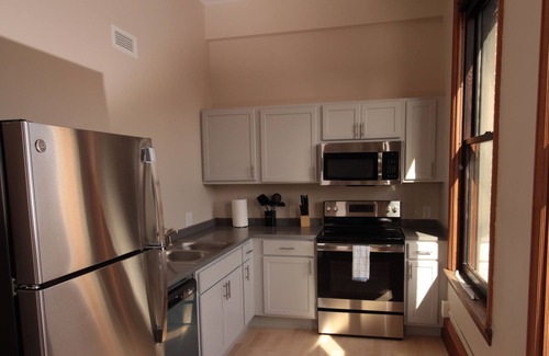 Winona Apartment | The Exchange 24 | Historic Bldg, Studio, Dwntwn