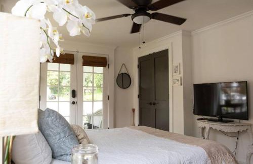 Fairhope Apartment | The Fairhope Bay Room