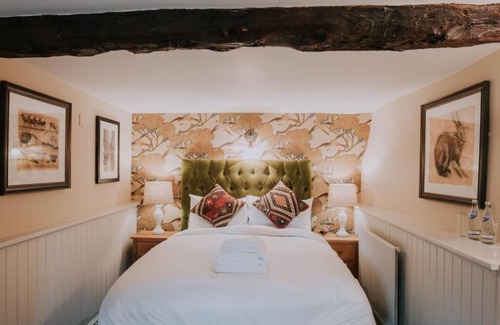 Great Tew Hotel | The Falkland Arms