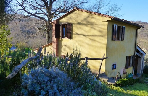 Roccalbegna House | The family-friendly holiday home close to nature for connoisseurs