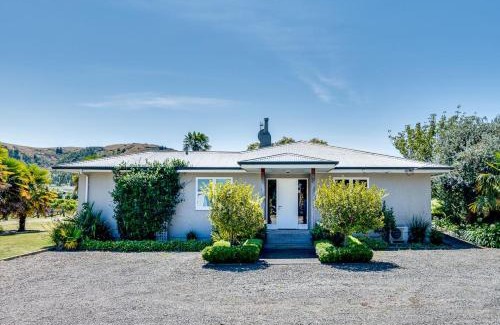Napier House | The Farmhouse