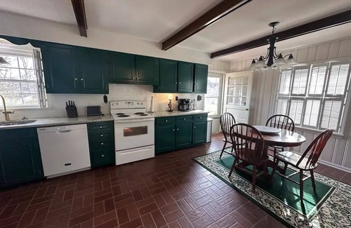 Bardstown House | The Farmwife’s Hideaway