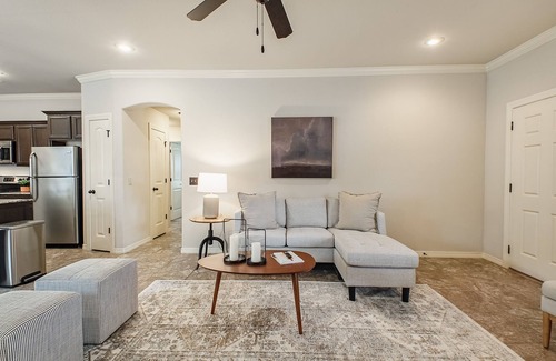 Fayetteville House | The Fayetteville Villa- cozy home near UofA