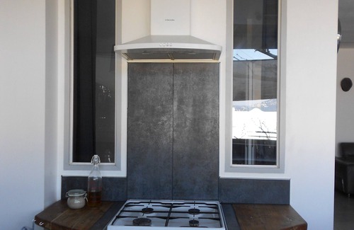 Giens Apartment | The feet in water.