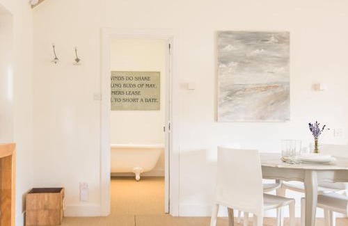 Ashford House | The Figgy by Bloom Stays