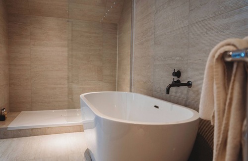 Upper Hambleton Hotel | The Finchs Arms