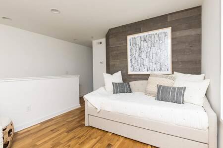 The Nations House | The Finley Loft - Quite Located in the Nations!