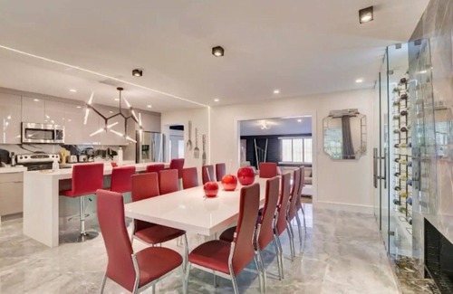Ives Estates House | The Flamingo House MIA