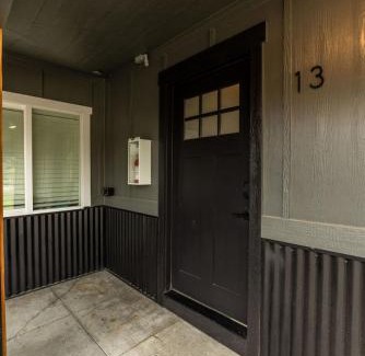 Coeur d'Alene Apartment | The Flats- Executive Suite-Downtown CDA