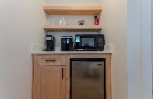 Coeur d'Alene Apartment | The Flats – Perfect Location, 5 Min to Lake CDA & Kootenai Hospital