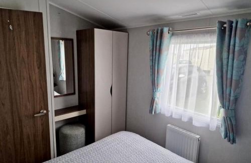 Weymouth House | The fleet retreat