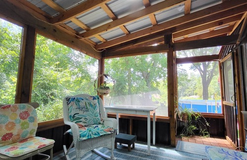 Elkins House | The Flip Flop House