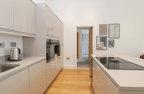 Newland Near Ulverston Cottage | THE FLORENCE SUITE STONE CROSS MANSION, family friendly in Ulverston