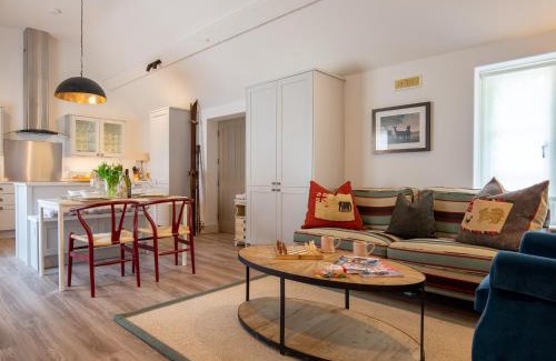 Spelsbury House | The Fold