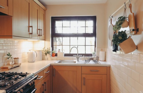 Troutbeck Cottage | THE FOLD, romantic, with a garden in Troutbeck