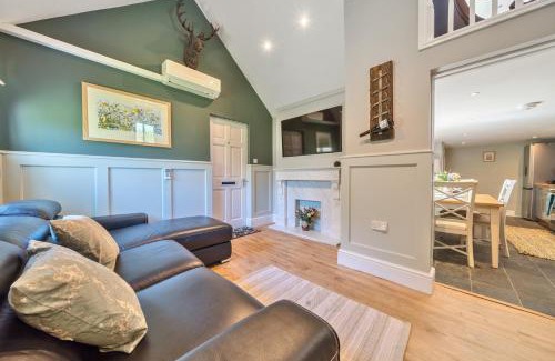 Thetford House | The Folly, Thorpe Forest
