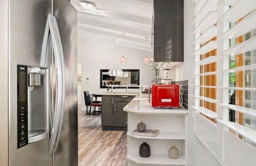 Loveland House | The Foundry Escape - Hot Tub, Bikes & Game Room