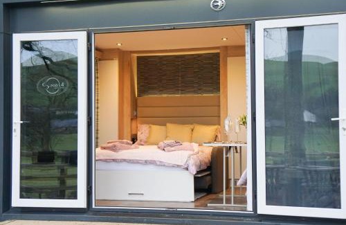 Rhayader Apartment | The Fox Den