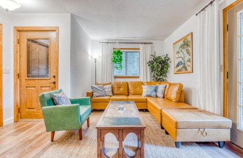 Mount Hood Village House | The Fox Den