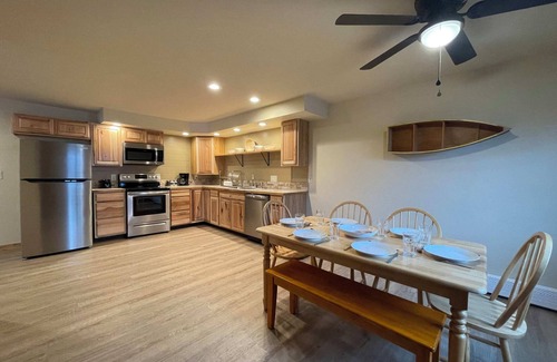 Indian River House | The Fox Family Lodge at The Totem Lodges