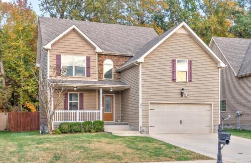 Clarksville House | The Fox House (615 Fox Path) Spacious 3-Bedroom Home in Clarksville, TN